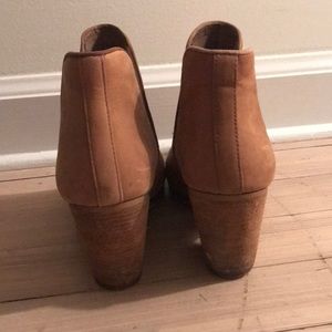 Vince Camuto Shoes - Vince Camuto Booties Vince Camuto Shoes - Vince Camuto Booties